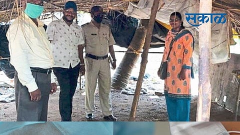 illegal sand storage Action reddi konkan sindhudurg