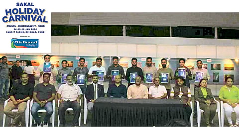 पंडित फार्म, कर्वेनगर - सकाळ ट्रॅव्हल्स फोटोग्राफर ऑफ द इअर स्पर्धेचे विजेते (उभे डावीकडून) दर्शन सेठिया, शांभवी फुले, हर्ष लुणावत, मुकुंद पारखे, शब्बीर पठारिया, सुदर्शन वंदकर, उत्कर्ष पाटील, प्रतीक वाडेकर, अभिषेक परदेशी, राहुल देशमुख
