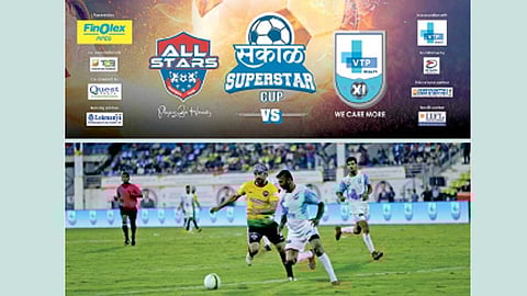 म्हाळुंगे-बालेवाडी - ‘सकाळ सुपरस्टार कप २०१८’मध्ये फुटबॉल खेळताना रणबीर कपूर (पिवळी जर्सी).