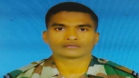 soldier sangram patil final funeral in a military crematorium