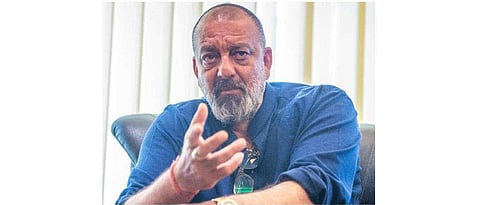 Sanjay dutt urges people to help Mumbai dabbawalas in crisis