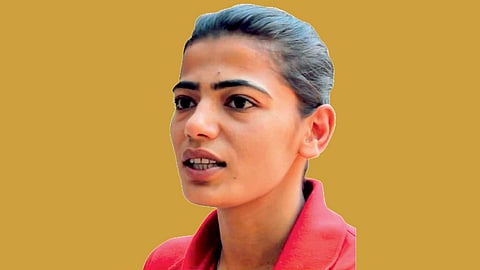 आशियाई विजेती गोलरक्षक नोकरीच्या शोधातच