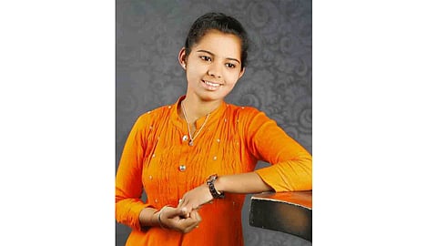 A woman commits suicide by saying bye bye to her mom in Pune