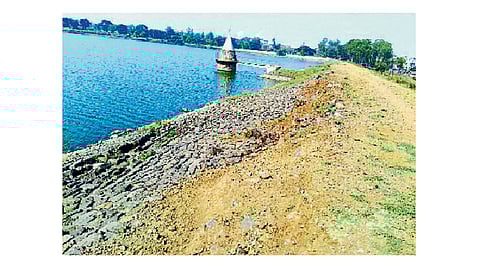 Kalamba Lake is polluting the water kolhapur marathi news