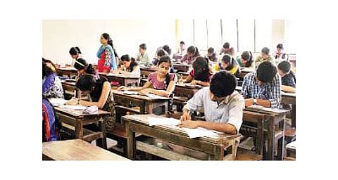 Students are not forced to wear masks during the exam period