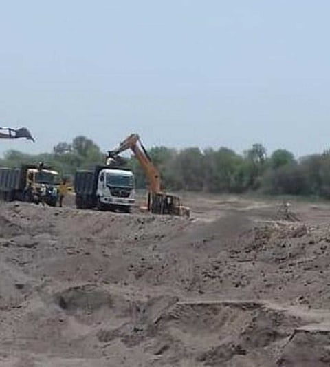 Six people have been remanded in police custody for illegal sand mining in Mandrup