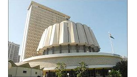 Monsoon session is possible only in Mumbai Fear of inconvenience in Nagpur