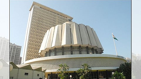 विधान परिषद दिवसभरसाठी तहकूब