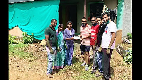 Weightlifter Sarika Shingare got a help due to Sakal