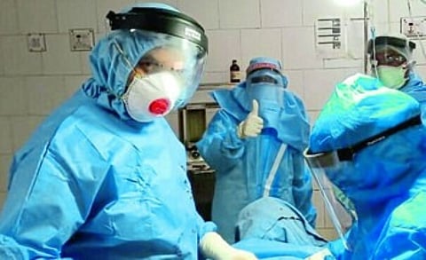 corona positive women dilevary