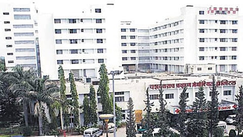 ‘सुपर स्पेशालिटी’चे ‘तीनतेरा’