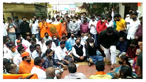 In Pune MNS protest against the increase in electricity bill and  aggressive activists detained