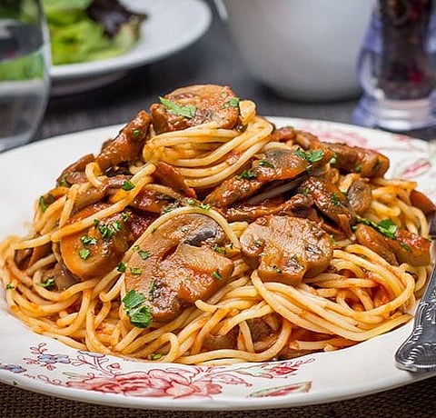 Mushroom spaghetti is hard to hear but good to eat