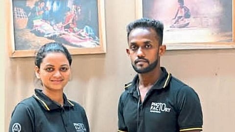 activity of kolhapur two person gratitude with army person work