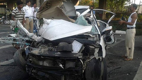 accident near lonavala on mumbai-pune highway