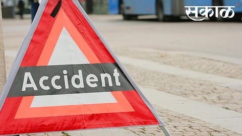 accident in ratnagiri one car but no injured person accident