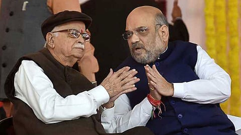 amit shah and adwani.jpg
