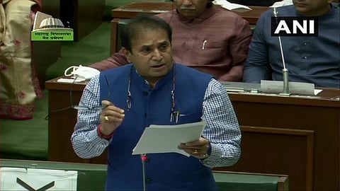 सरकारचं एक पाऊल मागे, सचिन वाझे यांच्याबाबत गृहमंत्र्यांची विधानपरिषदेत 'मोठी' घोषणा