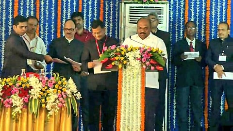 कामगार ट्रेड युनियन ते कॅबिनेट मंत्री, असा राहिला अनिल परब यांचा प्रवास