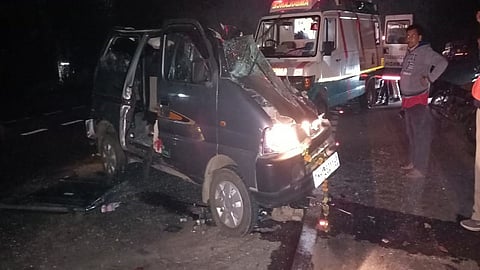 पुणे-बंगळूर महामार्गावरील कार अपघातात पुण्याचे दोघे जागीच ठार