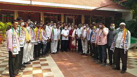 रावेर, यावल तालुक्यातील भाजपचे कार्यकर्ते राष्ट्रवादीच्या तंबूत !