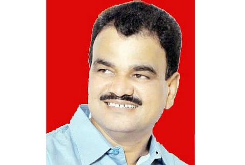 राज्यमंत्री भरणे यांनी भरला विनामास्क १०० रुपये दंड