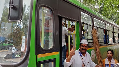 The AAP Candidate fillled application form by Traveling trough PMPML bus at Pune in Maharashtra Vidhan Sabha 2019