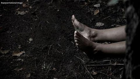 बापरे ! ...म्हणून त्याने मित्राला चौथ्या मजल्यावरून दिलं फेकून