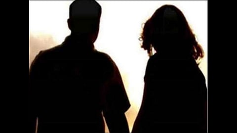 lover couple entered hotel and people created rampage also clashed with police at haryana