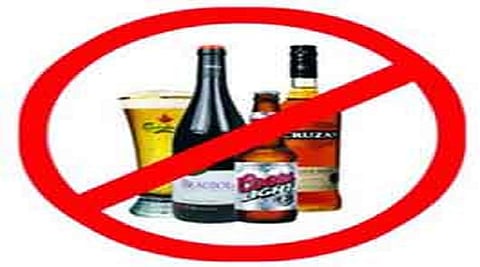 Sudhir Mungantiwar expressed his views on the liquor ban