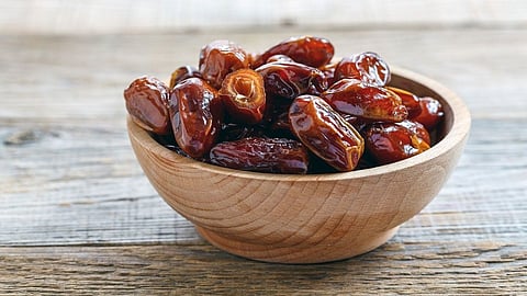 daily eating of dates prevents many deseases read all benefits