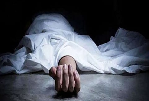 dead body found on darvha road of yavatmal