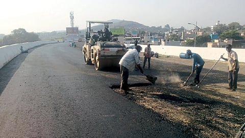 उड्डाण पुलाचे काम अंतिम टप्प्यात