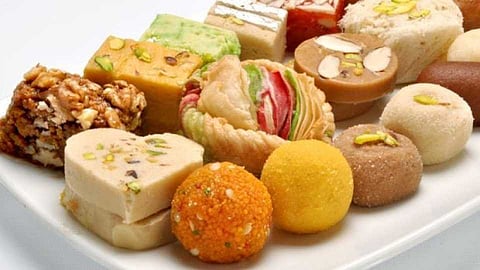 Akola News: Sale of adulterated food