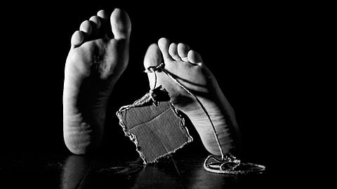 engineer boy suicide in depression after lost job Lock down