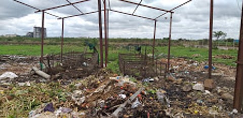 fruit market parking.jpg