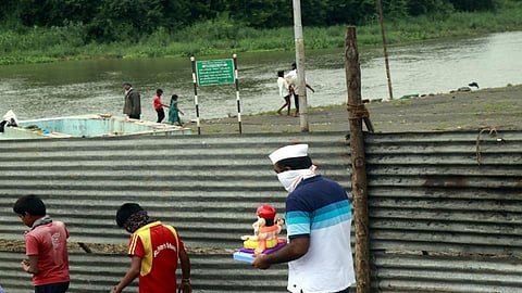 Video : पिंपरी-चिंचवड महापालिकेच्या आवाहनानंतरही नागरिकांकडून मूर्ती विसर्जनाचा 'घाट'