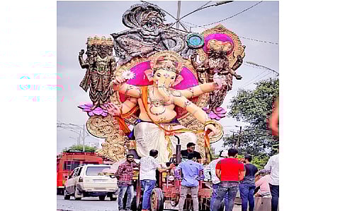 immersion procession, scenes banned ..