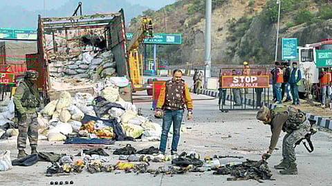 पाकचा डाव उधळून लावण्यासाठी लष्कराची आक्रमक मोहिम