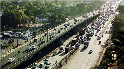 जोगेश्वरी- विक्रोळी जोड रस्त्याच्या विस्तारासाठी दीड हजार झाडांवर कुऱ्हाड?