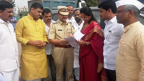 आम्हाला न्याय द्या