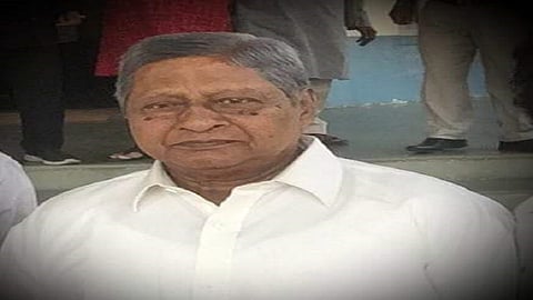 Former President of Kolhapur Natya Parishad Manohar Koigade death today in kolhapur