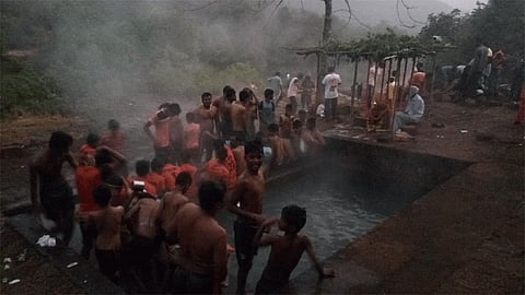 Bath on the highest temperature basin in Maharashtra