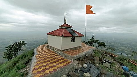 सुळकफणीच्या सुंदरतेची पर्यटकांना भुरळ; कुशीत लोकसहभागातून परिसराचा कायापालट