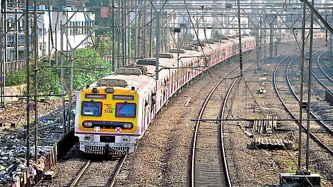...म्हणून लोकलची प्रवासी क्षमता वाढवायला हरकत नाही; टाटा इन्स्टिट्यूटने दिली महत्वाची माहिती