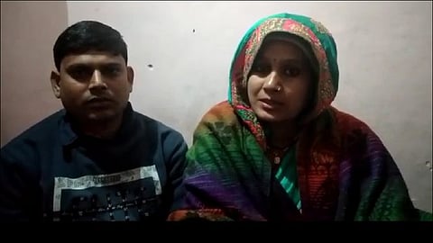 agra selfie video of lover couple goes viral security