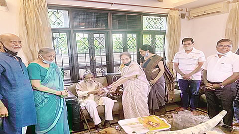 Aranyarushi Maruti chitampali will now stay at solapur shifted from vidarbha