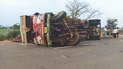 meshi truck acc1.jpg