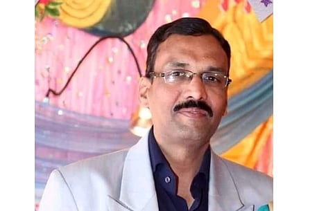 unknown person attack on doctor in gurukunj mojhri of amravati