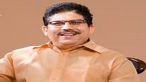 dr vinay natu criticised on the topic of see view gallery in ratnagiri